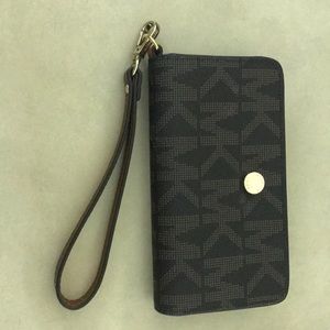 Michael Kors phone wallet